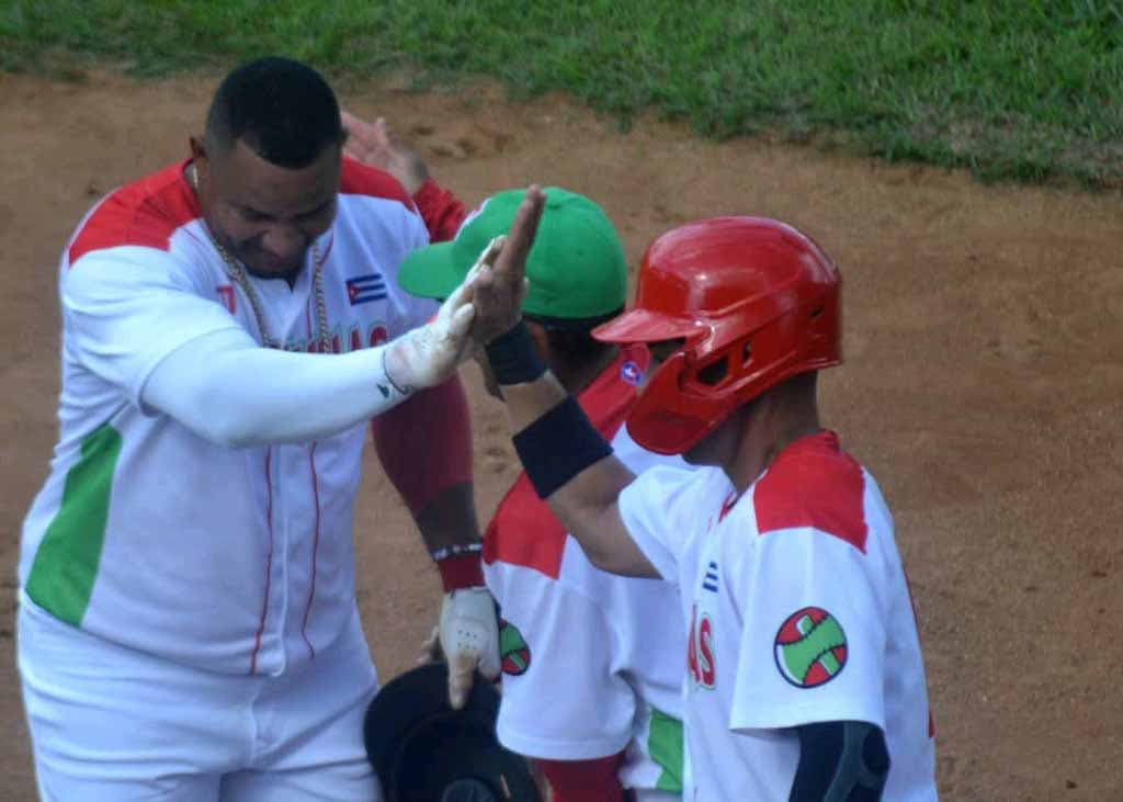 Leñadores tuneros consolidan hegemonía en Serie Nacional